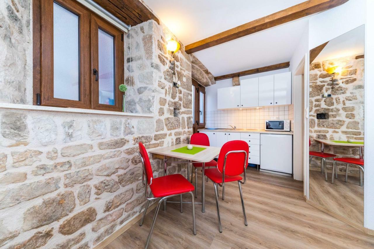 Ferienwohnung First Vestibul Split Exterior foto